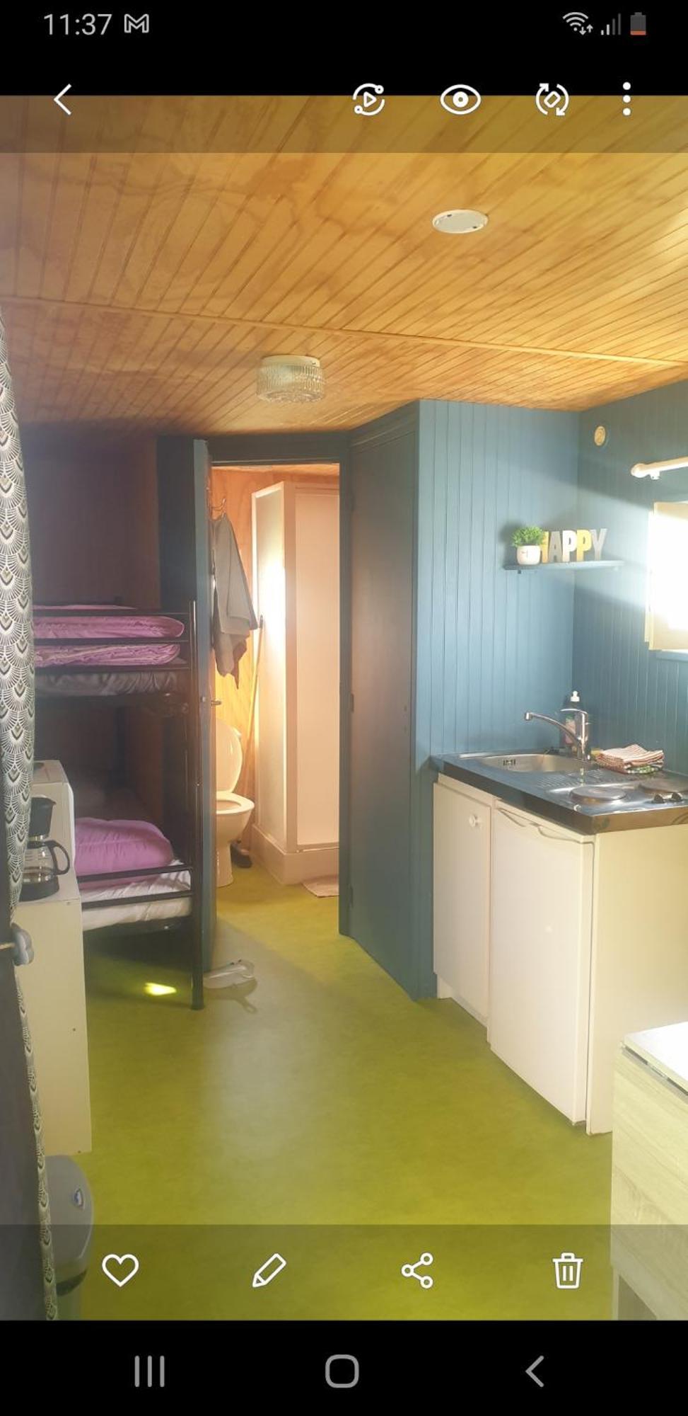 Logement Insolite Au Coeur De L'Auvergne Rochefort-Montagne Экстерьер фото